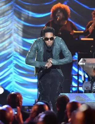 Deitrick Haddon’s “Well Done” – A Celebration of Faith and Perseverance Deitrick Haddon’s “Well Done” – A Celebration of Faith and Perseverance